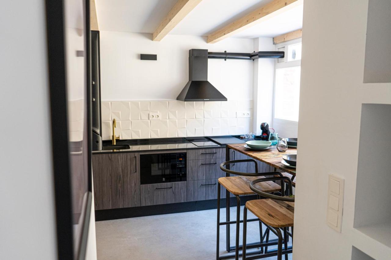 Apartamentos Bocairenthomes, En Pleno Centro De Bocairent, Con Pequena Piscina Y Parking Privado Exterior foto