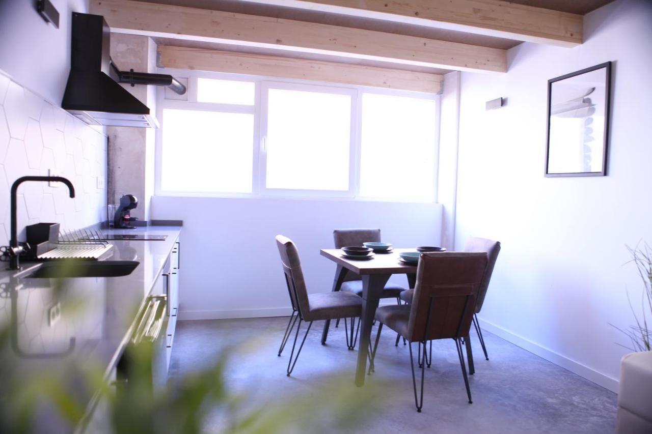 Apartamentos Bocairenthomes, En Pleno Centro De Bocairent, Con Pequena Piscina Y Parking Privado Exterior foto