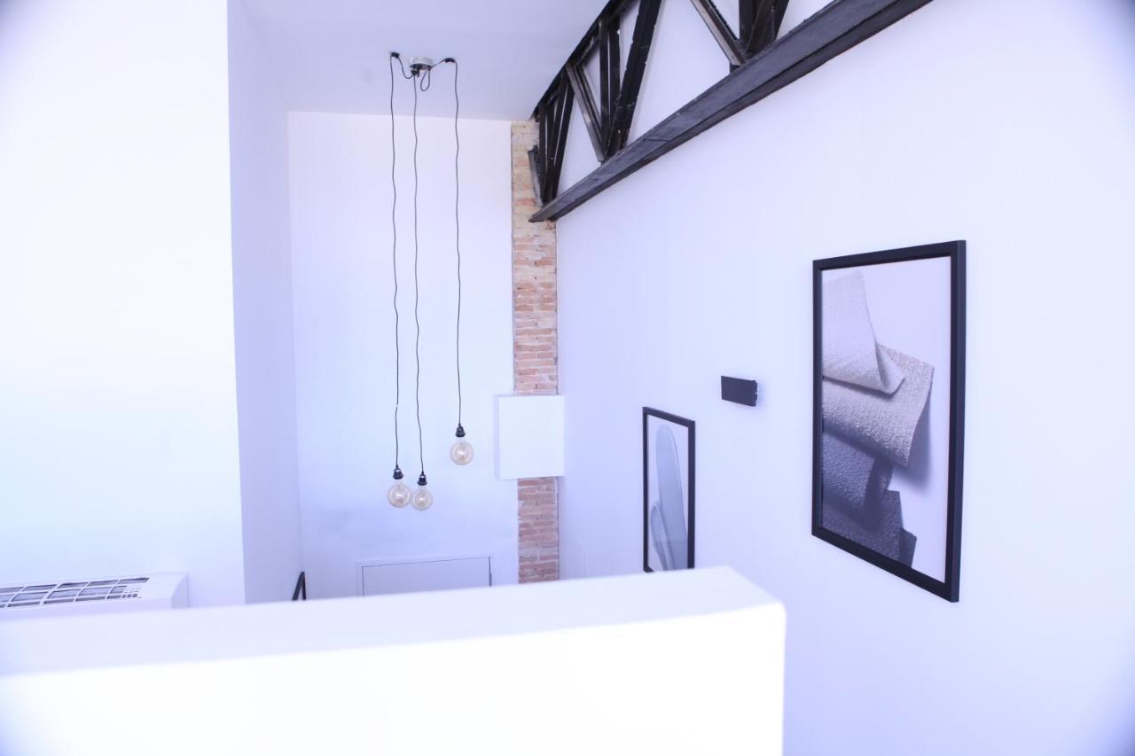 Apartamentos Bocairenthomes, En Pleno Centro De Bocairent, Con Pequena Piscina Y Parking Privado Exterior foto